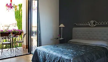 Bb 22 Palace Palermo 3*,  Italy
